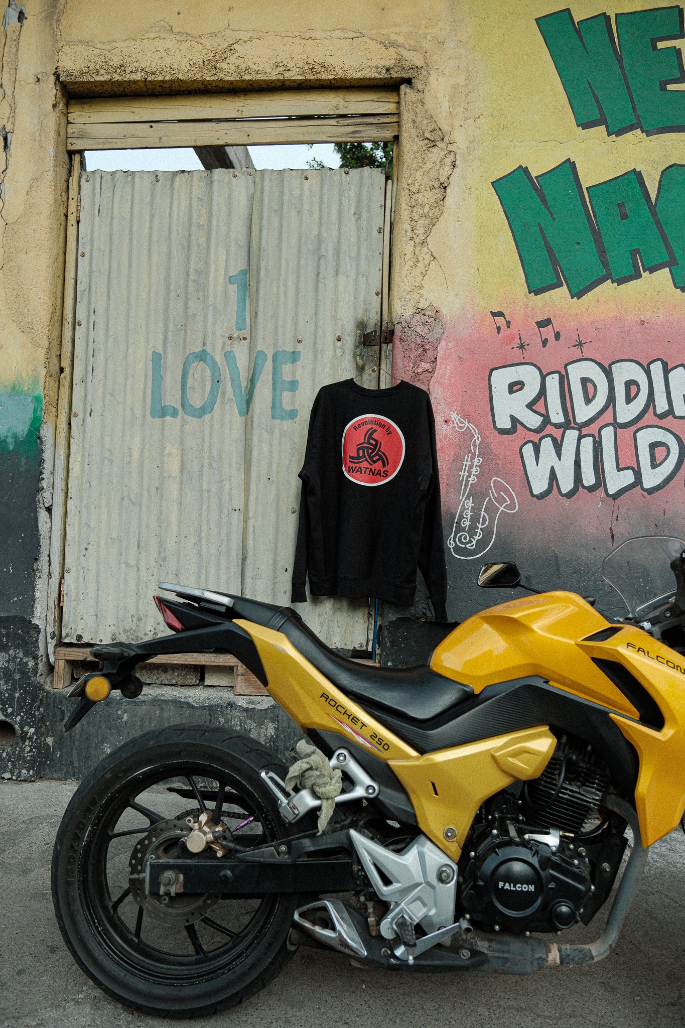 WATNAS "Revolution by WATNAS" Premium Heavy Weight Crew Sweat 〈3Colors〉限定カセットテープ付き【予約】